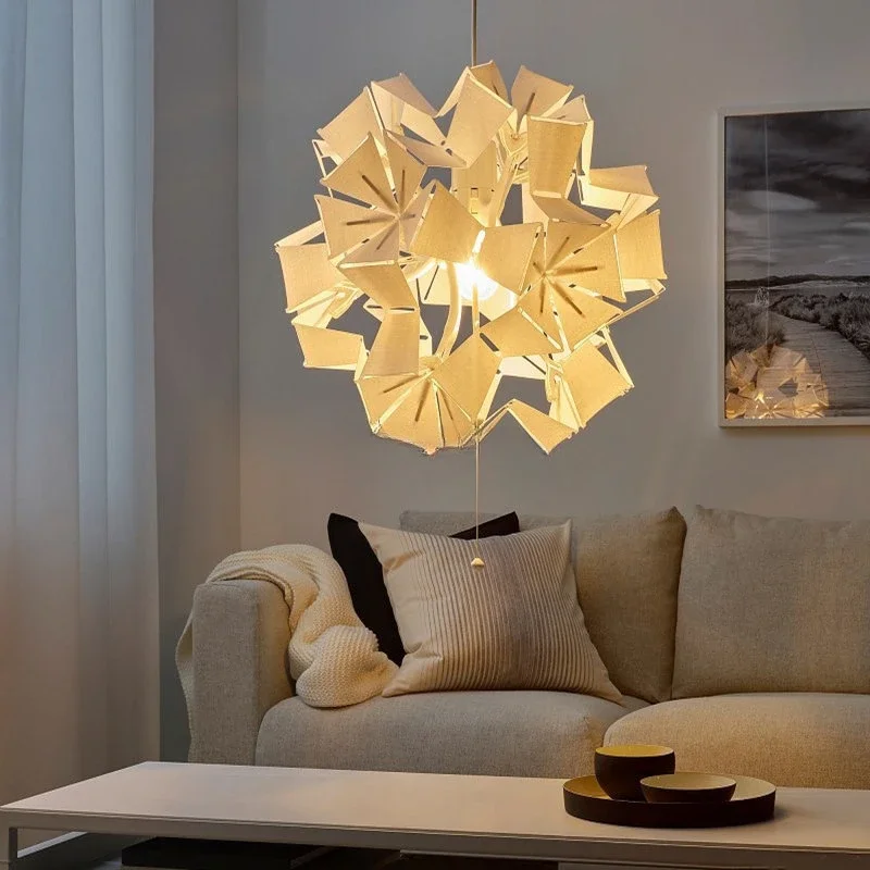 Lighting Decor Store - โคมไฟระย้า LED รูปดอกไม้สุดหรู ดีไซน์สร้างสรรค์แบบยืดหดได้ เหมาะสำหรับร้านขายเสื้อผ้า ห้องนอน