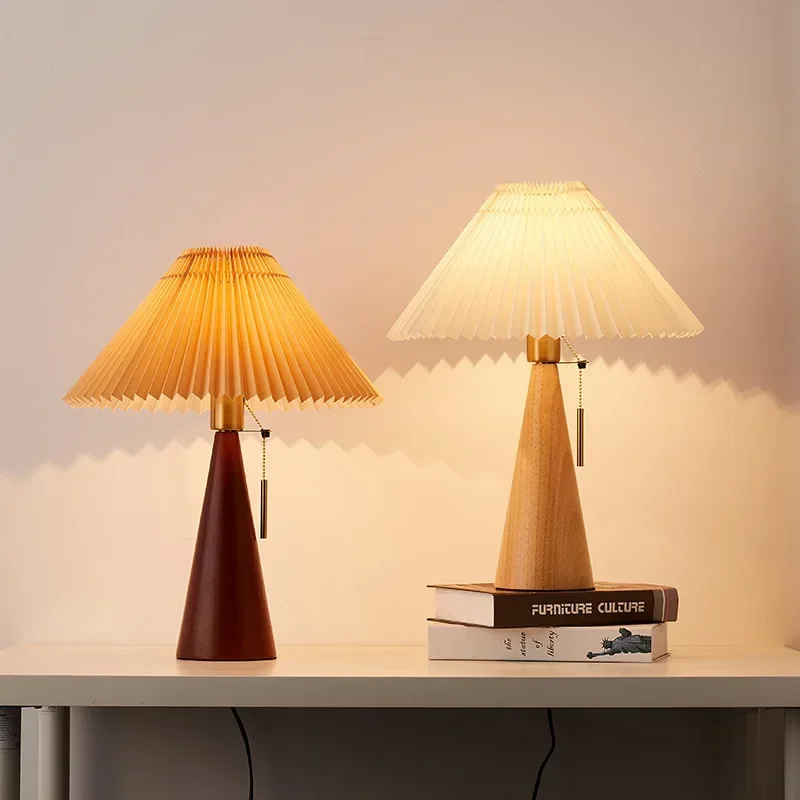 โคมไฟตั้งโต๊ะแบบจีบย้อนยุค โคม - Lighting Decoration In Bedroom บทวิจารณ์และราคา